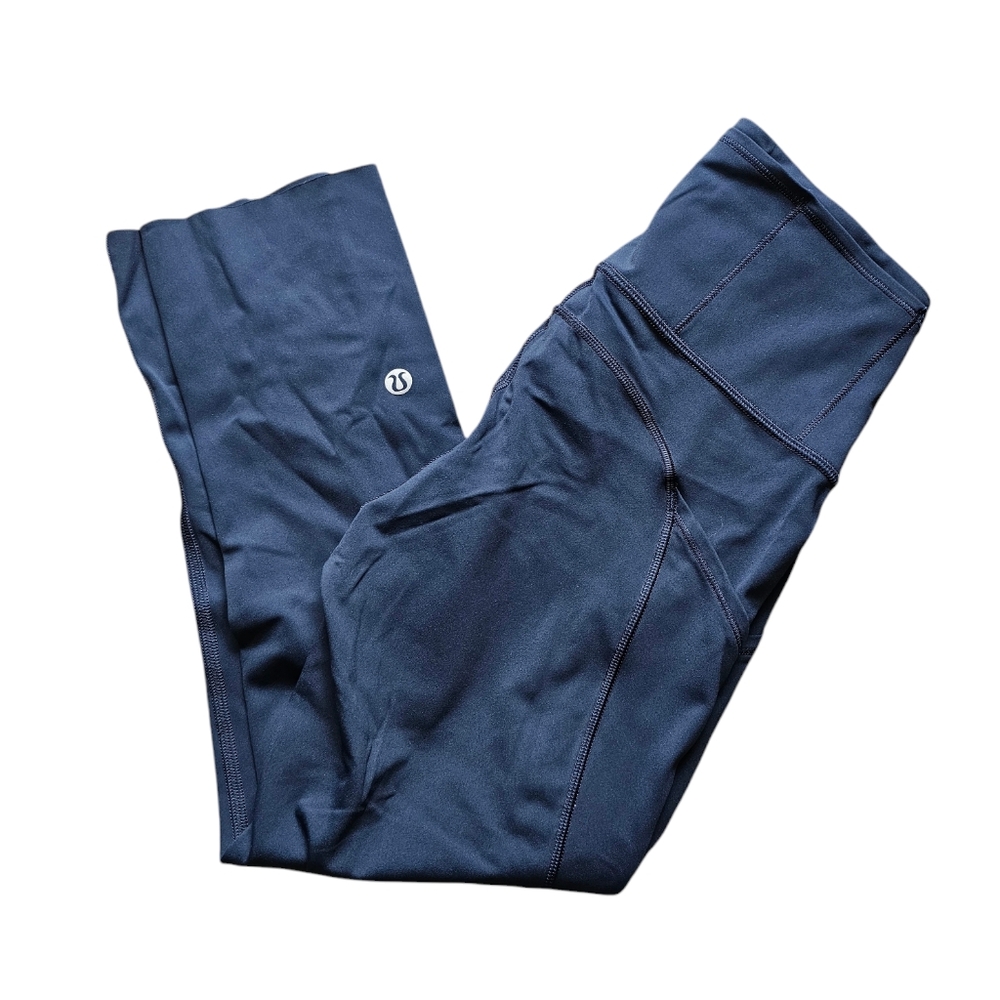 Lululemon Navy Blue 4 pockets cropped‎ Leggings size 4